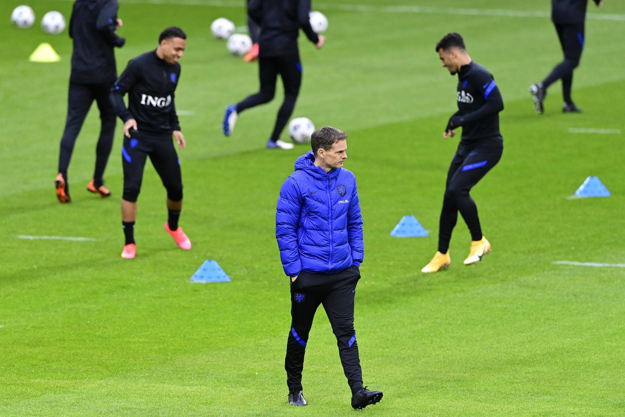 荷兰足球俱乐部签下青训新秀