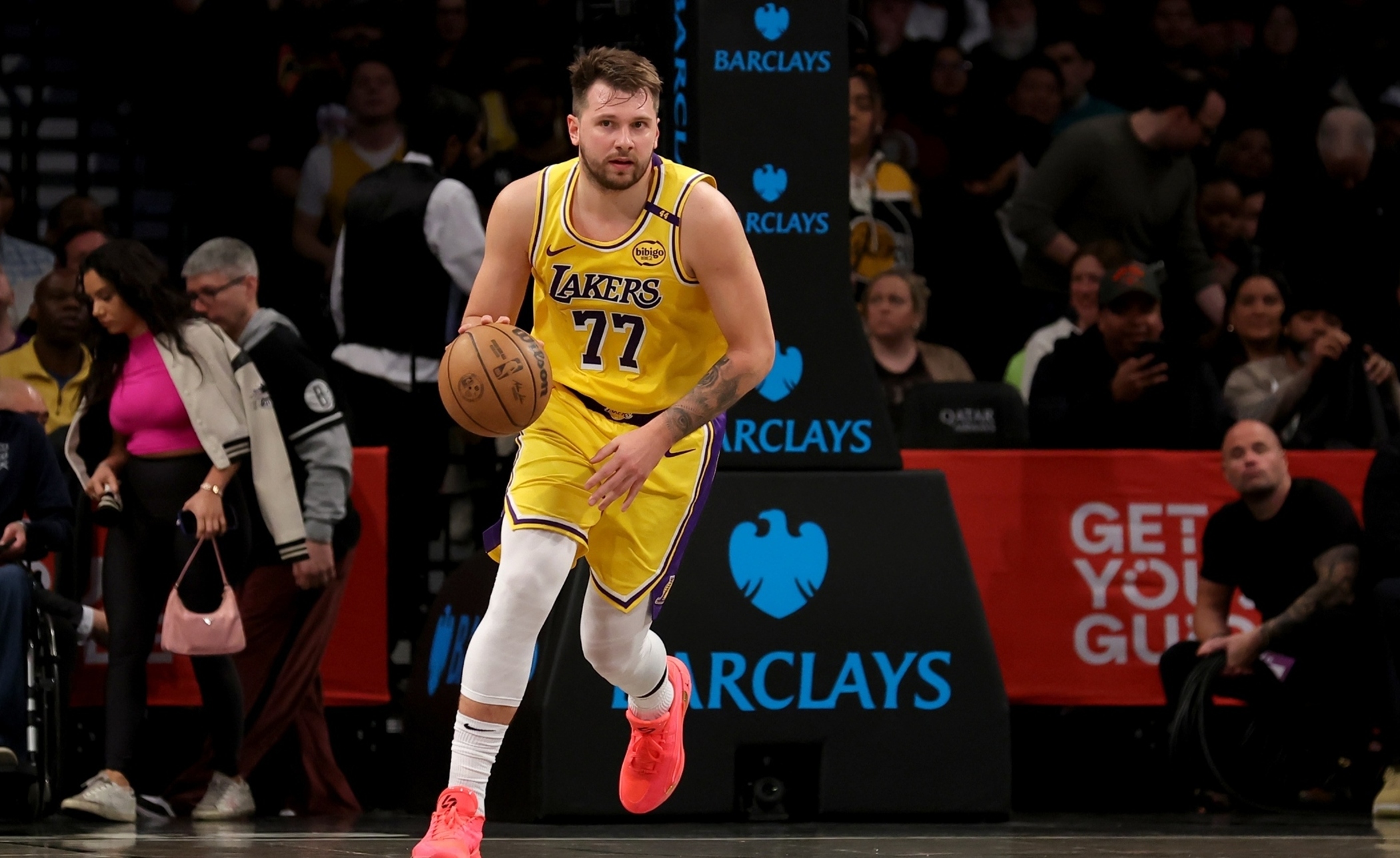 包含湖人队核心球员低迷状态结束，重回巅峰的词条