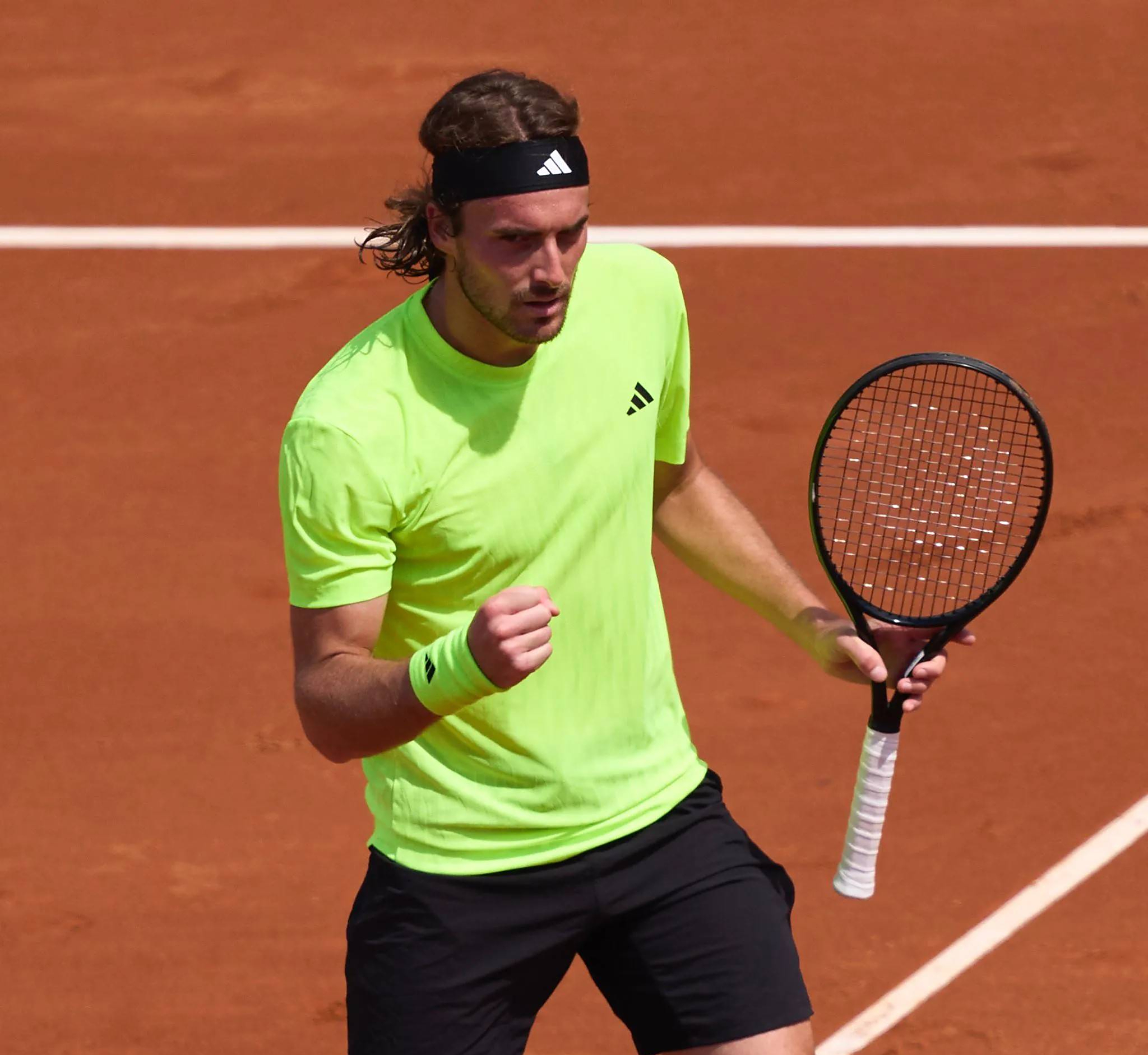 美国选手在某项比赛中表现抢眼，获得亚军的简单介绍