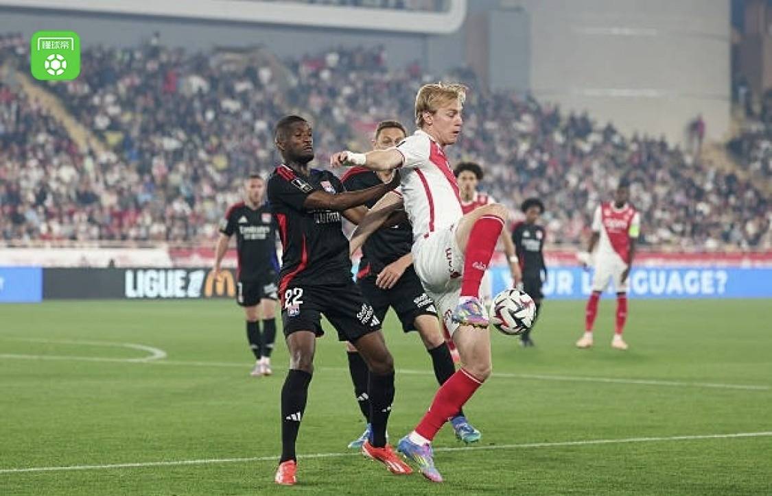 包含摩纳哥客场胜马赛，取得两连胜追击前列的词条