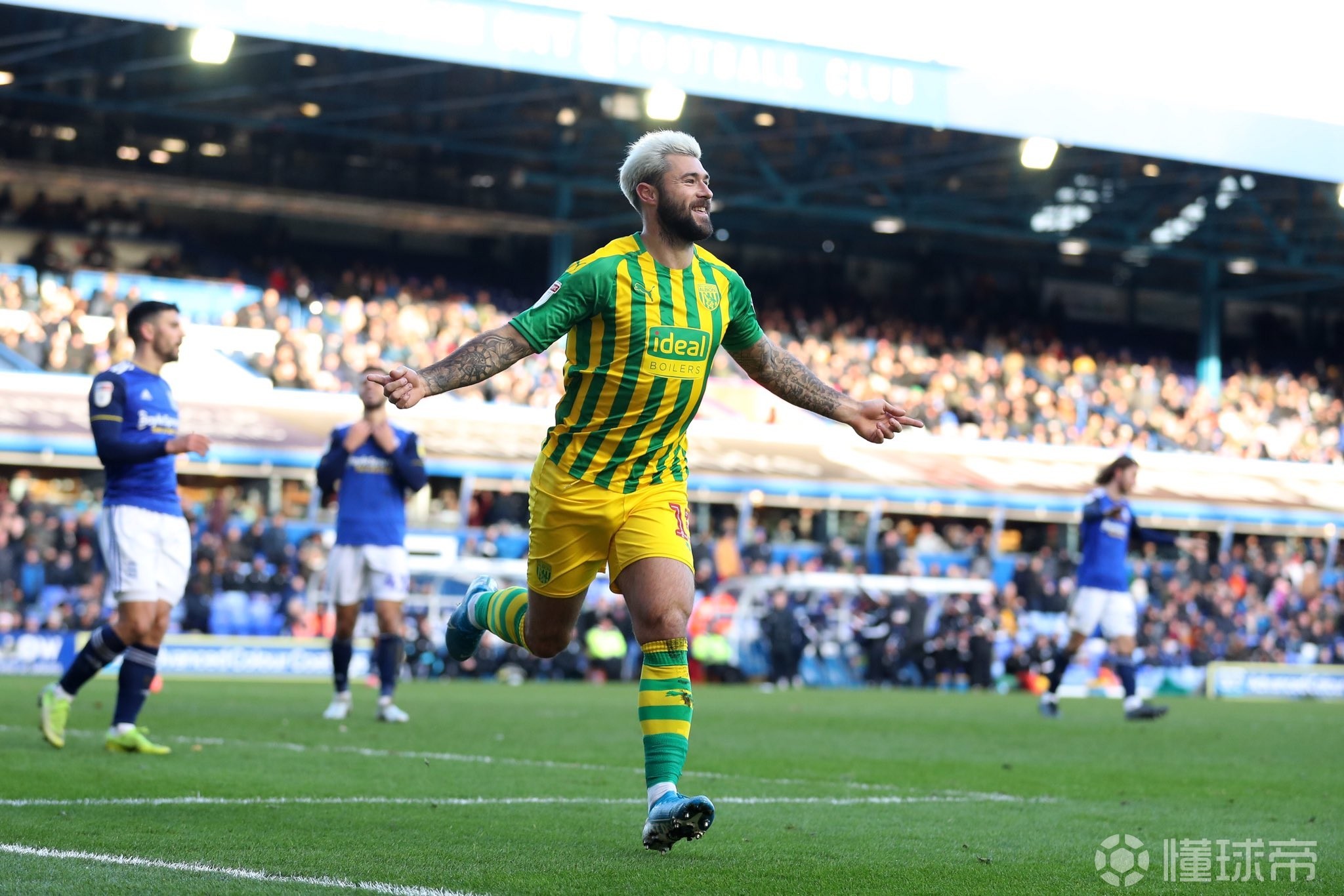 西布朗取得胜利,继续保持不败 西布朗取得胜利,继续保持不败