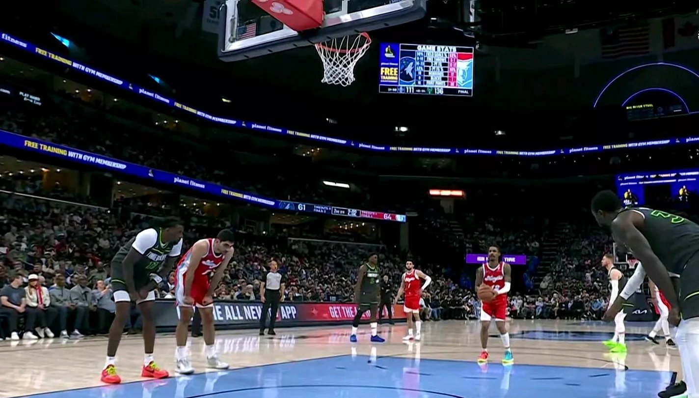 包含灰熊鏖战魔术，塔图姆制霸全场的词条