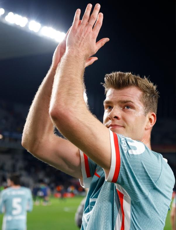 柏林赫塔队内关系紧张，主帅或面临危机的简单介绍