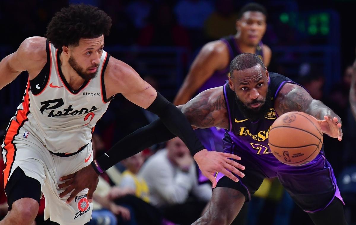 包含黄蜂实力碾压对手,赛场霸主的词条 包含黄蜂实力碾压对手,赛场霸主的词条