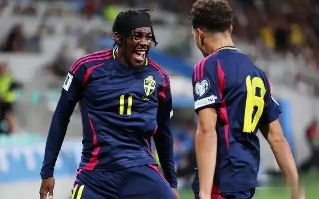 欧预赛中，瑞士艰难逃脱败局