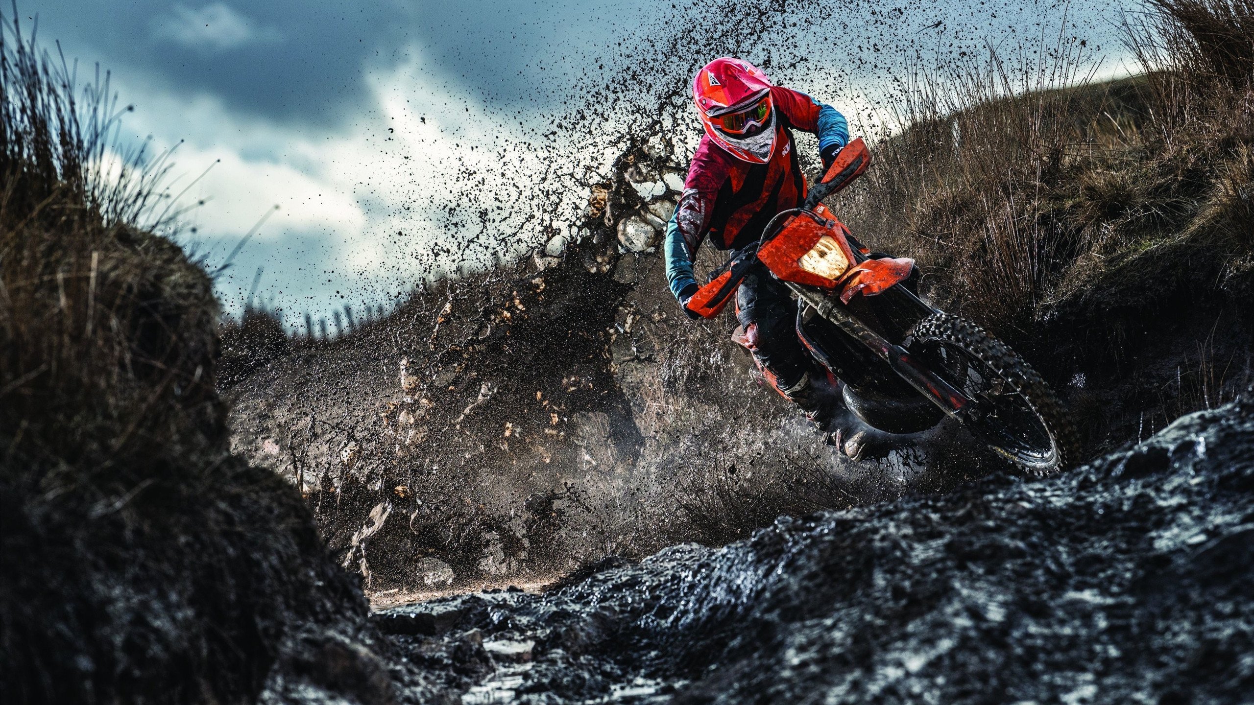 中场魔术师与加勒比风暴,莫德里奇爆发与牙买加单节奇迹的平行叙事